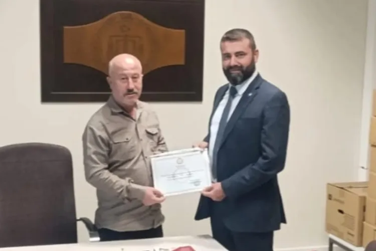 İYİ Parti Mudanya’da Ersin Erdönmez mazbatasını aldı