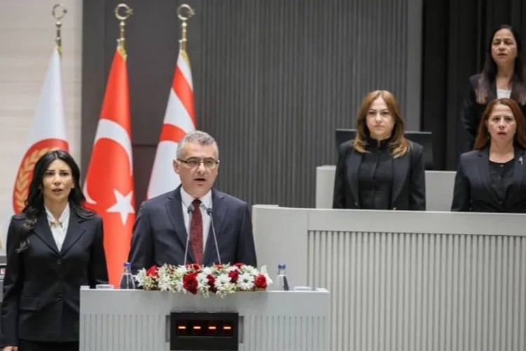 KKTC’de Erhürman göreve başladı… “Kıbrıs Türk halkının huzuru ve refahı için çalışacağım”