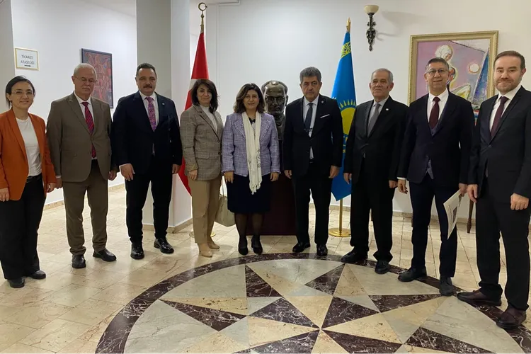 Kazakistan Almatı’da sempozyum ve festival heyecanı